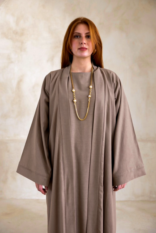 CHESTNUT ELEGANCE